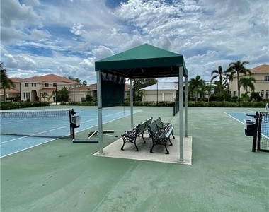 8929 Spring Mountain Way - Photo Thumbnail 20