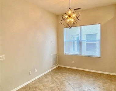 8929 Spring Mountain Way - Photo Thumbnail 6