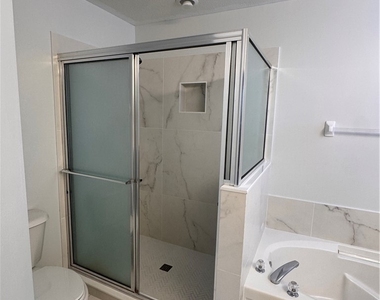 8929 Spring Mountain Way - Photo Thumbnail 13