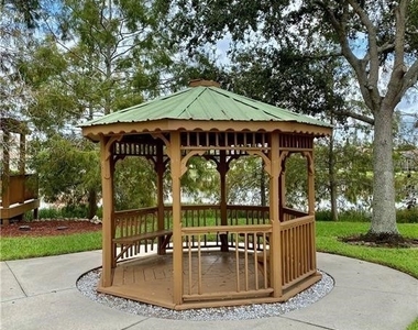 8929 Spring Mountain Way - Photo Thumbnail 17
