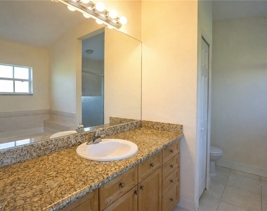 2516 13th Street Sw - Photo Thumbnail 6