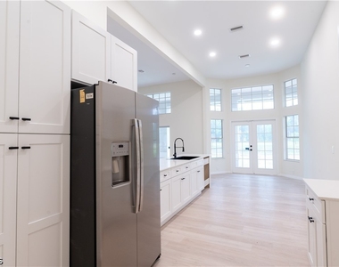 15200 Sweetwater Court - Photo Thumbnail 5