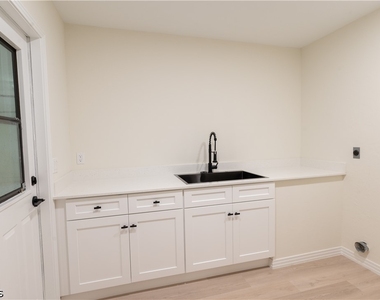 15200 Sweetwater Court - Photo Thumbnail 28