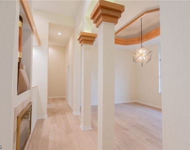 15200 Sweetwater Court - Photo Thumbnail 16