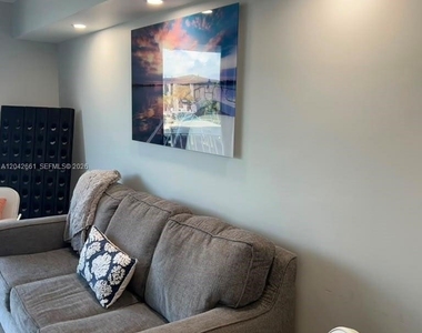 2350 Ne 135th Street - Photo Thumbnail 9