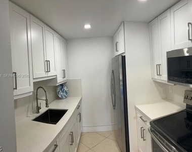 2350 Ne 135th Street - Photo Thumbnail 15