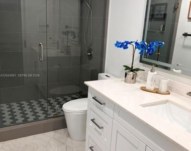 2350 Ne 135th Street - Photo Thumbnail 22