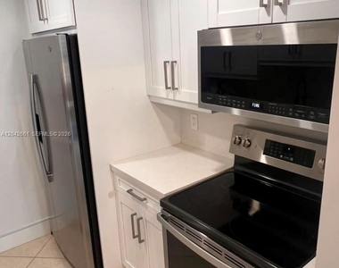 2350 Ne 135th Street - Photo Thumbnail 16