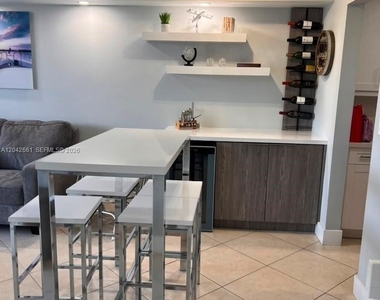2350 Ne 135th Street - Photo Thumbnail 11