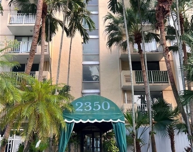 2350 Ne 135th Street - Photo Thumbnail 2