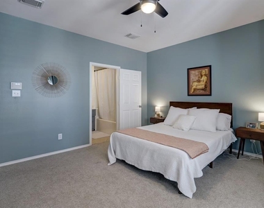 1237 W 17th Street - Photo Thumbnail 14