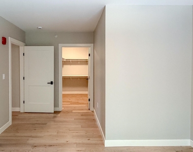 384 Main - Photo Thumbnail 15