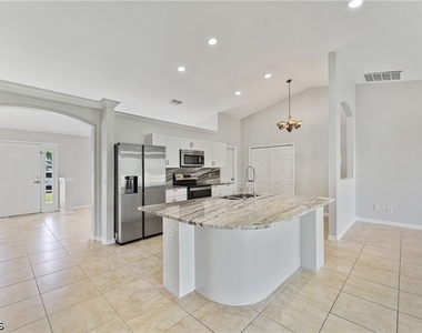 1240 Nw 22nd Place - Photo Thumbnail 15