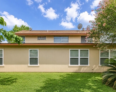 9614 Charter Ridge Drive - Photo Thumbnail 25
