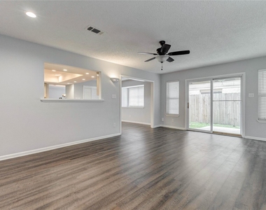 9614 Charter Ridge Drive - Photo Thumbnail 12