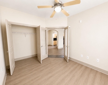 3660 Richmond St Avenue - Photo Thumbnail 8
