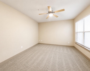 3660 Richmond St Avenue - Photo Thumbnail 11