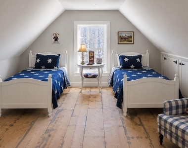 32 Concord - Photo Thumbnail 10