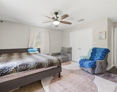 700 Butler Drive - Photo Thumbnail 16
