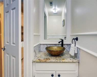 1711 Huldy Street - Photo Thumbnail 8