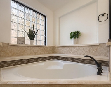 9702 Caldwell Way - Photo Thumbnail 11