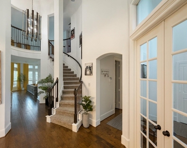 9702 Caldwell Way - Photo Thumbnail 3
