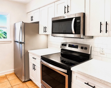 2744 Briarhurst Drive - Photo Thumbnail 14