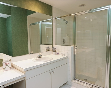 765 Willowbrook Drive - Photo Thumbnail 13