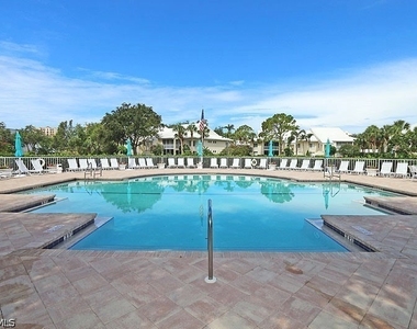 765 Willowbrook Drive - Photo Thumbnail 18