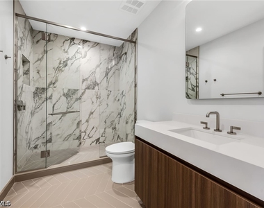 5100 Seagrass Boulevard - Photo Thumbnail 17