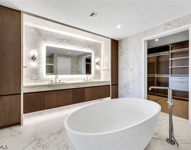 5100 Seagrass Boulevard - Photo Thumbnail 12