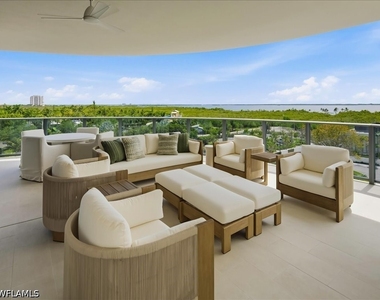 5100 Seagrass Boulevard - Photo Thumbnail 2