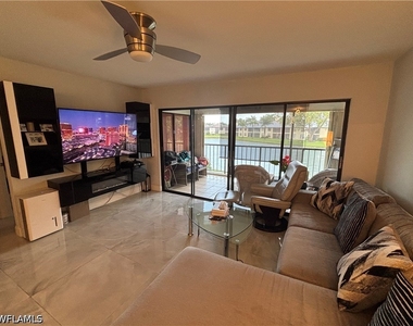 1600 Misty Pines Circle - Photo Thumbnail 2