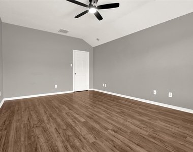 21630 Trilby Way - Photo Thumbnail 13