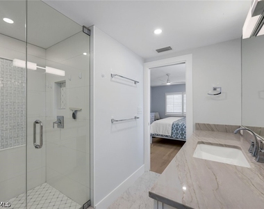 3400 Gulf Shore Boulevard N - Photo Thumbnail 12