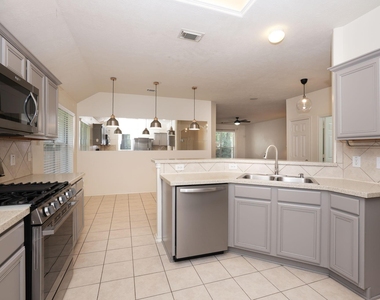 7 N Regan Mead Circle - Photo Thumbnail 40
