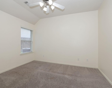 7 N Regan Mead Circle - Photo Thumbnail 41