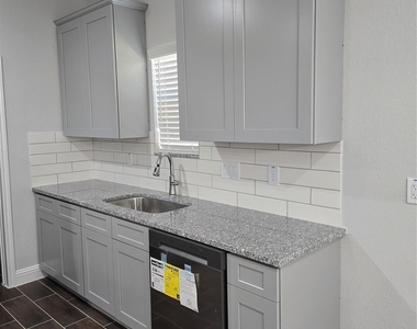 213 Adoue Avenue - Photo Thumbnail 21