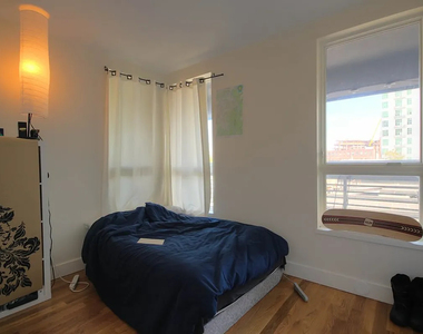 431 Grand Street - Photo Thumbnail 4