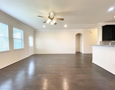 3010 Overbrook Meadow Lane - Photo Thumbnail 3