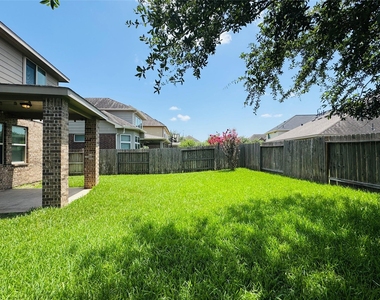 3010 Overbrook Meadow Lane - Photo Thumbnail 28