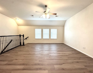 3010 Overbrook Meadow Lane - Photo Thumbnail 18
