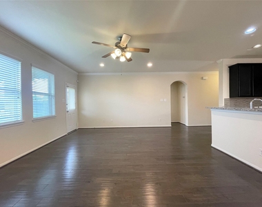 3010 Overbrook Meadow Lane - Photo Thumbnail 10