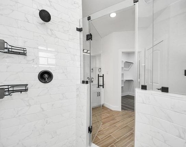 769 Marjorie Street - Photo Thumbnail 9