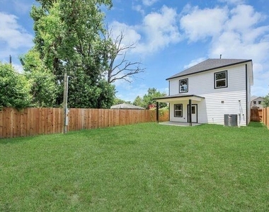 769 Marjorie Street - Photo Thumbnail 14