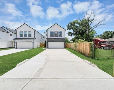 769 Marjorie Street - Photo Thumbnail 1