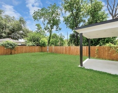 769 Marjorie Street - Photo Thumbnail 12
