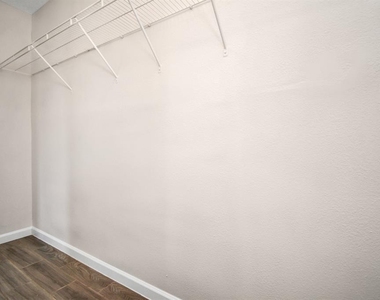 21826 Hemlock Park Drive - Photo Thumbnail 9