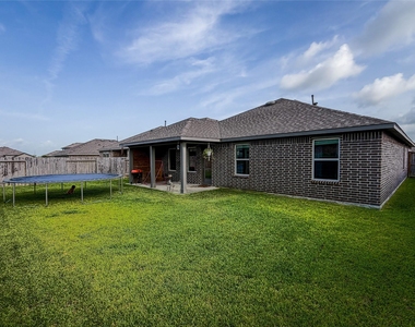 1008 Llano Trail - Photo Thumbnail 15