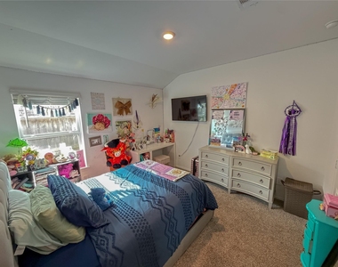 1008 Llano Trail - Photo Thumbnail 13